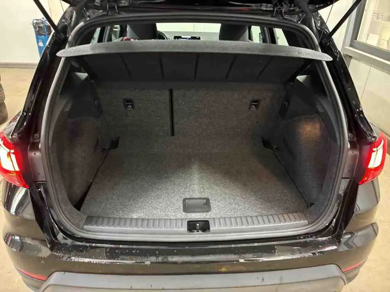 SEAT Arona Arona 1.0 TSI OPF FR Navi+Voll-LED — Galerie du véhicule 5
