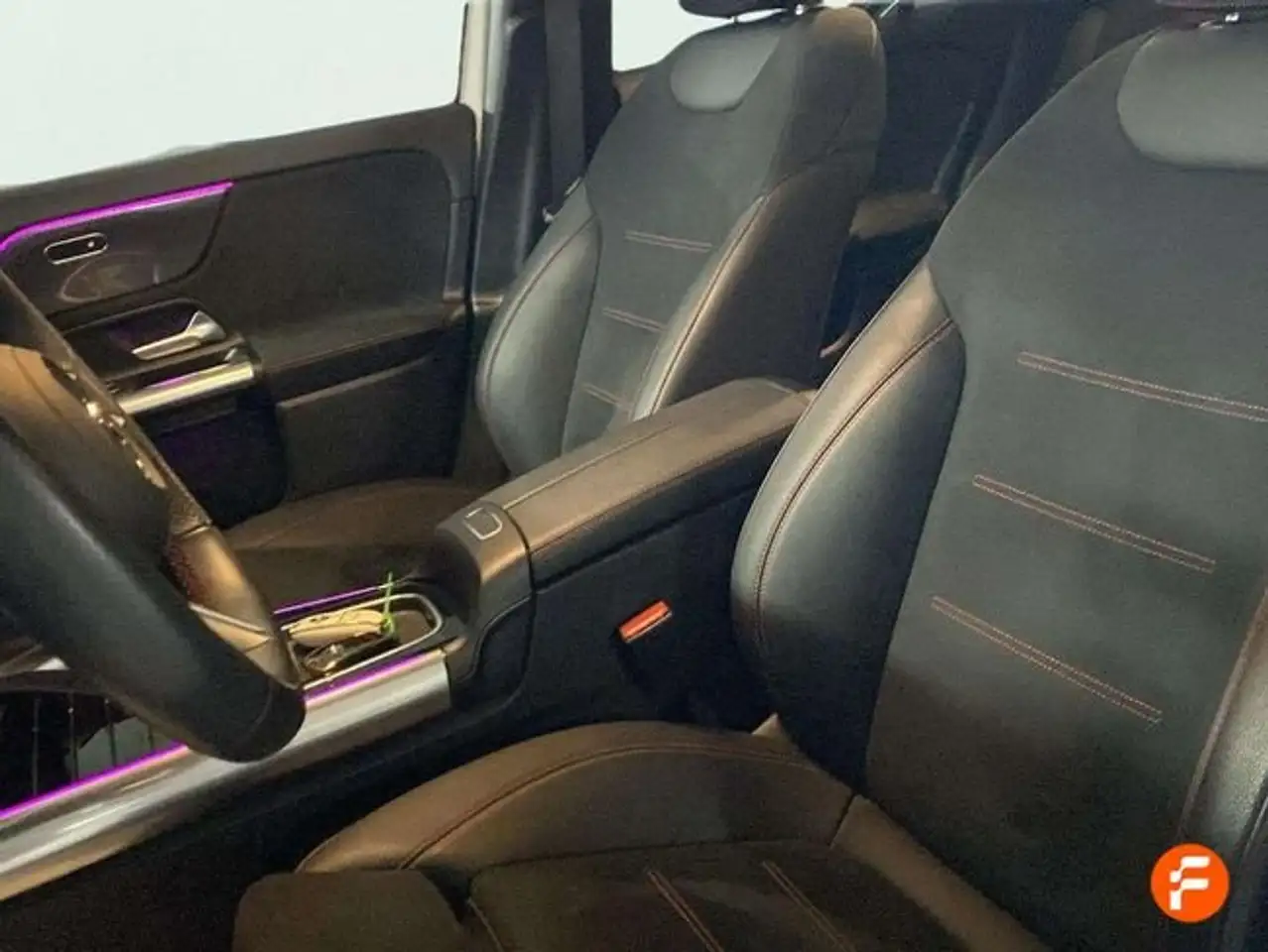 Mercedes-Benz GLA 200 — معرض صور السيارة 23