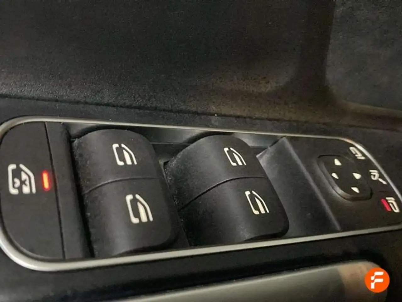 Mercedes-Benz GLA 200 — معرض صور السيارة 21