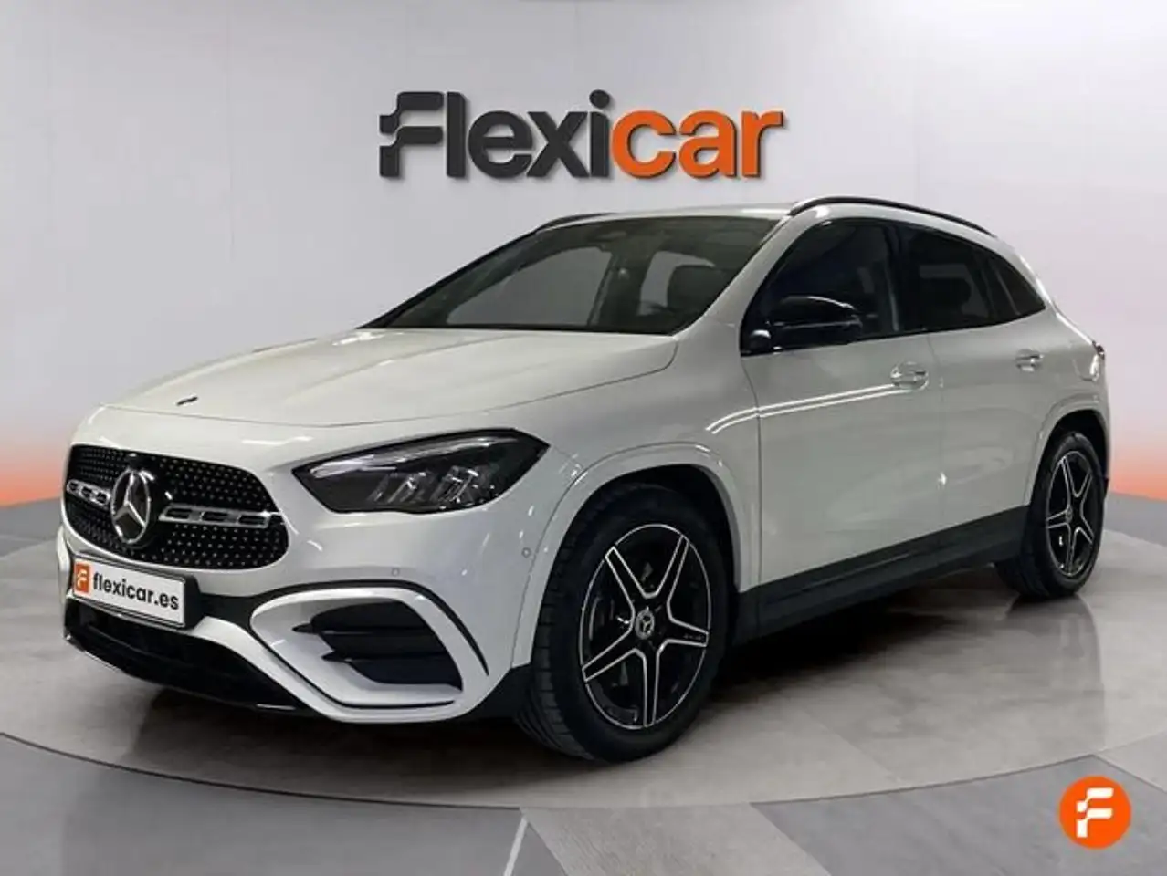 Mercedes-Benz GLA 200 — معرض صور السيارة 3