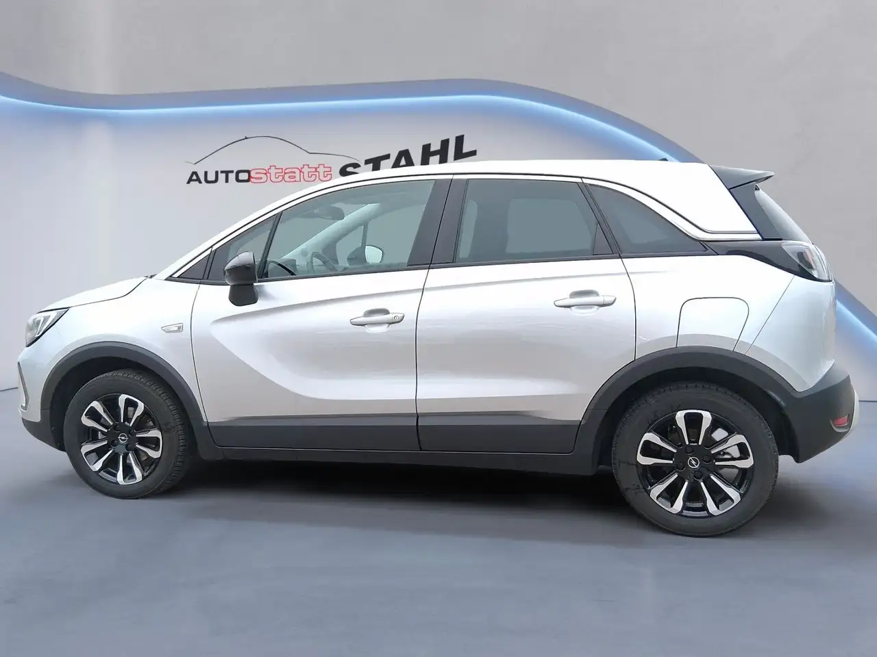 Opel Crossland X Crossland Elecance — Vehicle gallery 2