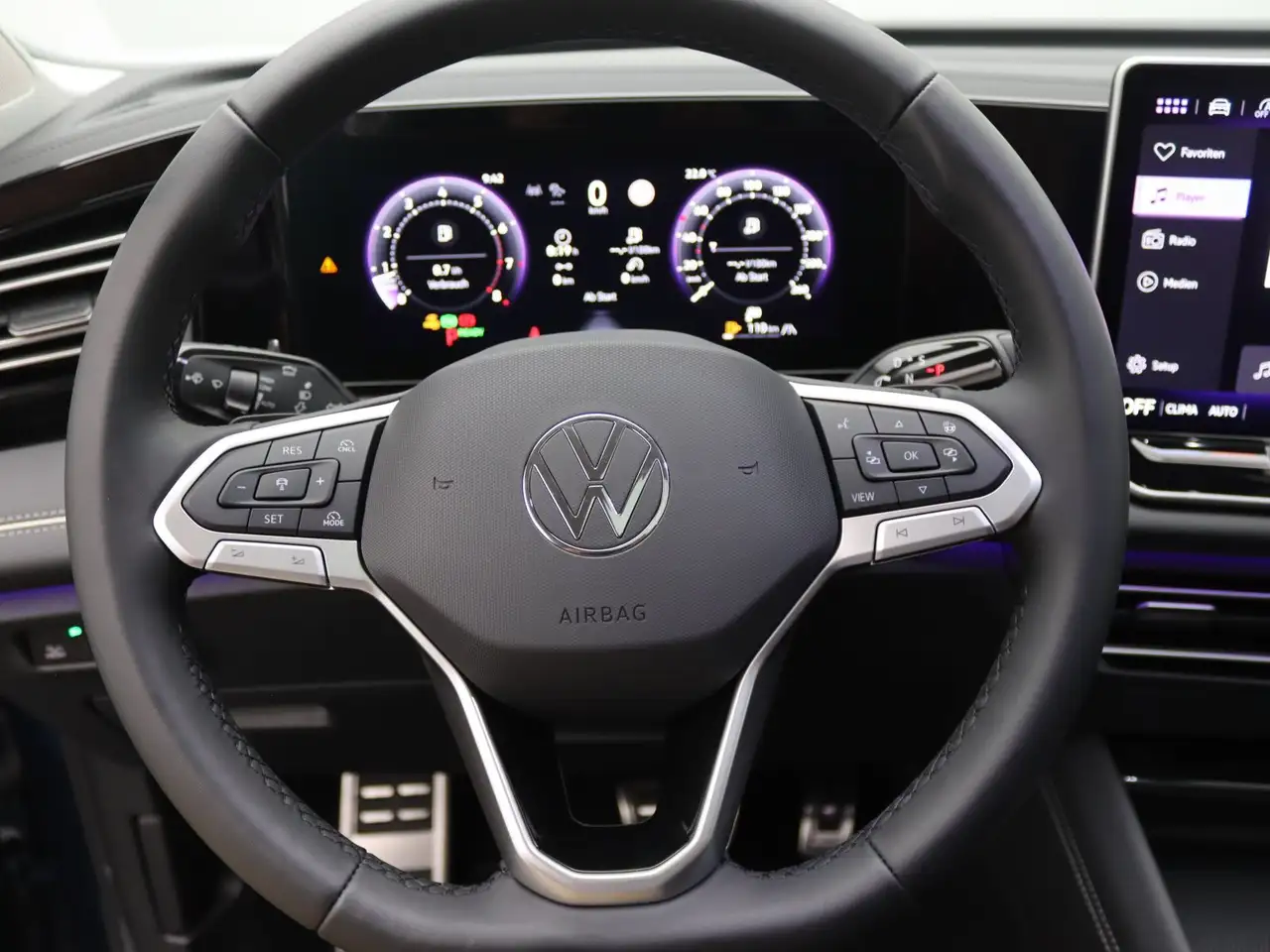 Volkswagen Tiguan Elegance 1.5eTSI DSG/ Pano, HDMatrix, AHK — Galerie du véhicule 12