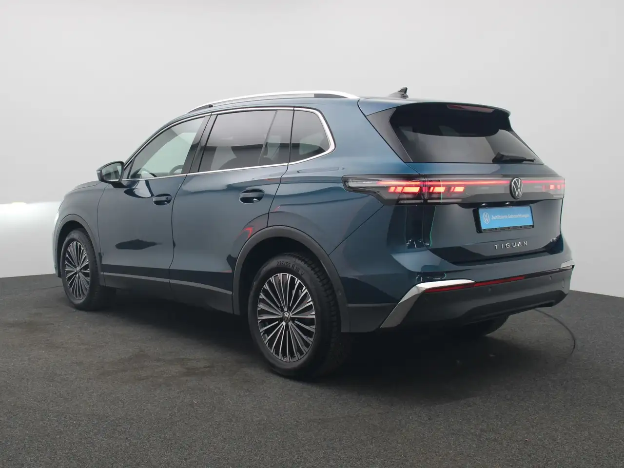 Volkswagen Tiguan Elegance 1.5eTSI DSG/ Pano, HDMatrix, AHK — Galerie du véhicule 6