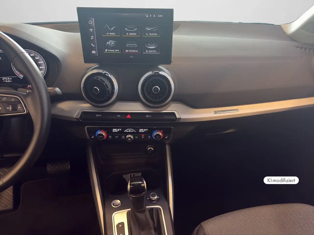 Audi Q2 advanced 35 TFSI *Smartphone*Kamera*Sportsitz — معرض صور السيارة 11