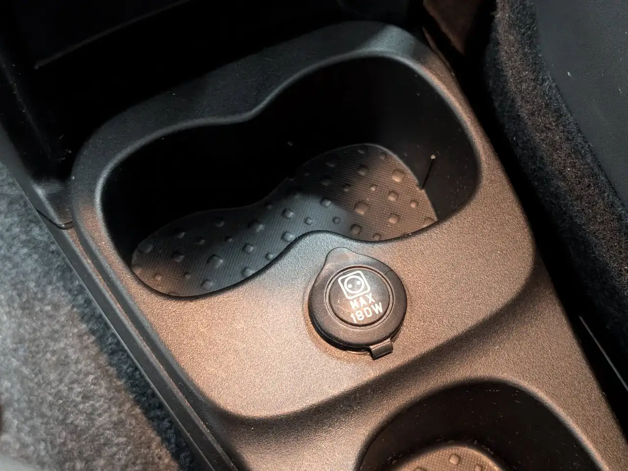 Fiat Panda 1.0 MHEV Garmin AHK — Galería del vehículo 20