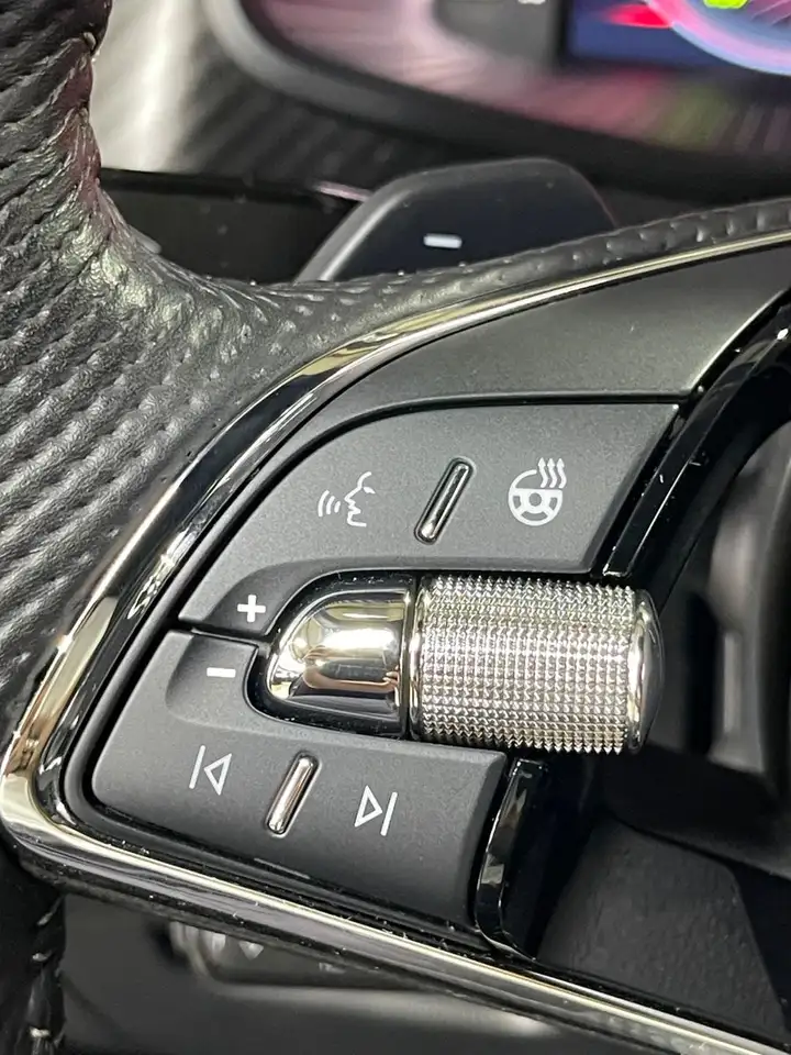 Skoda Kodiaq SPORTLINE+4x4+AHK+SHZ+KAMERA+MATRIX LED+GARANTI — Galería del vehículo 32