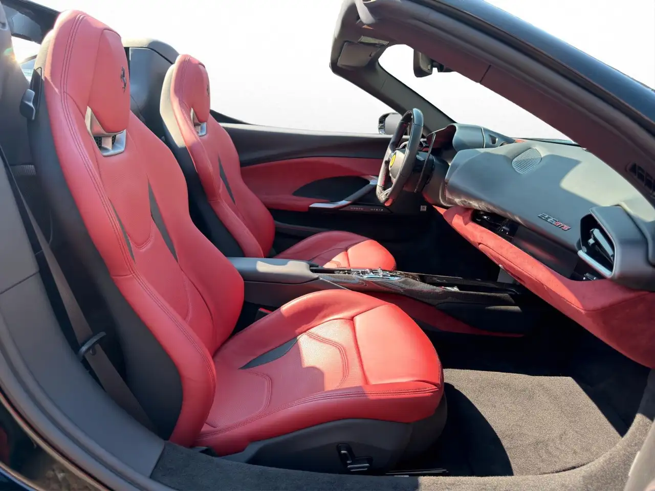 Ferrari 296 GTS / LED / JBL / Lift / Sitzbelüftung — Vehicle gallery 15