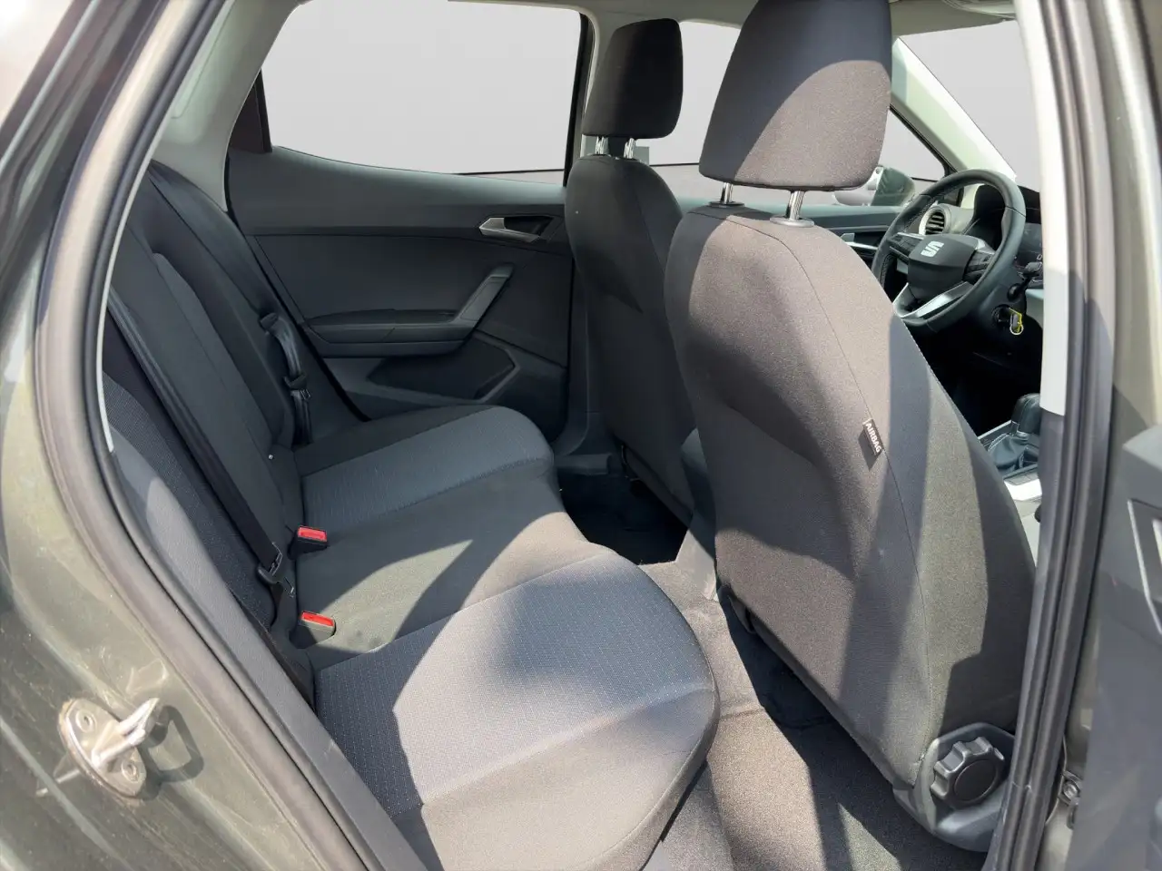 SEAT Arona TSI DSG Style Edition Navi ACC SHZ — Galería del vehículo 15