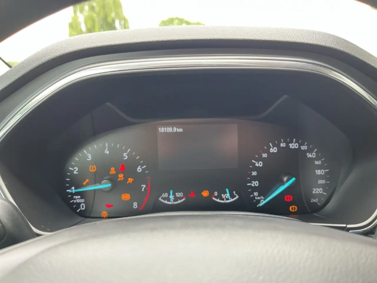 Ford Focus Turnier Titanium 1.0 EcoBoost MHEV EU6e Navi LED A — Galería del vehículo 13