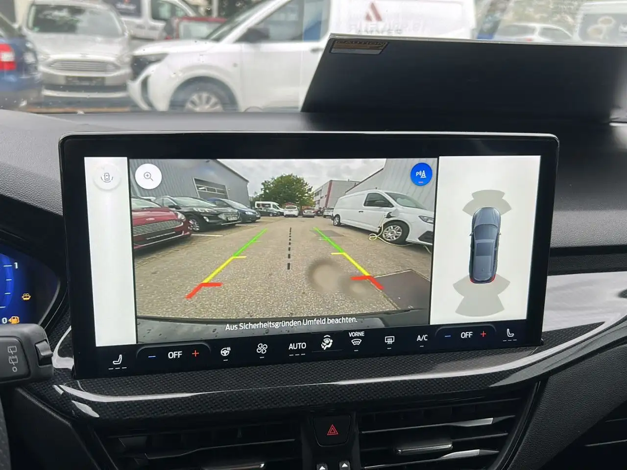 Ford Focus ST-Line X Bluetooth Head Up Display Navi LED — Galería del vehículo 19