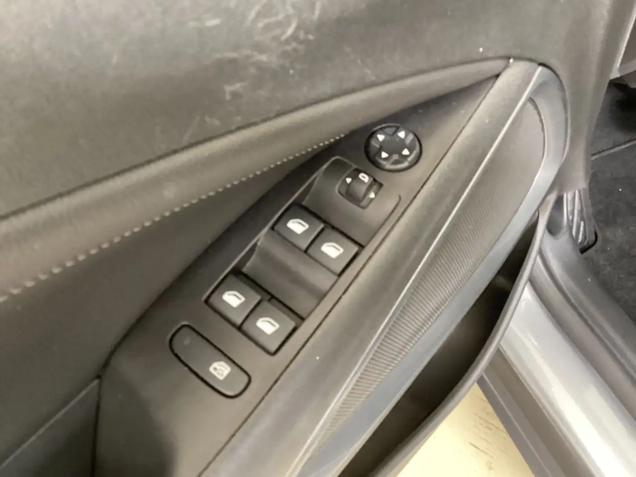 Opel Crossland 1.2 Kamera,PDC,KlimaA,LED,CarPlay, — Galería del vehículo 12