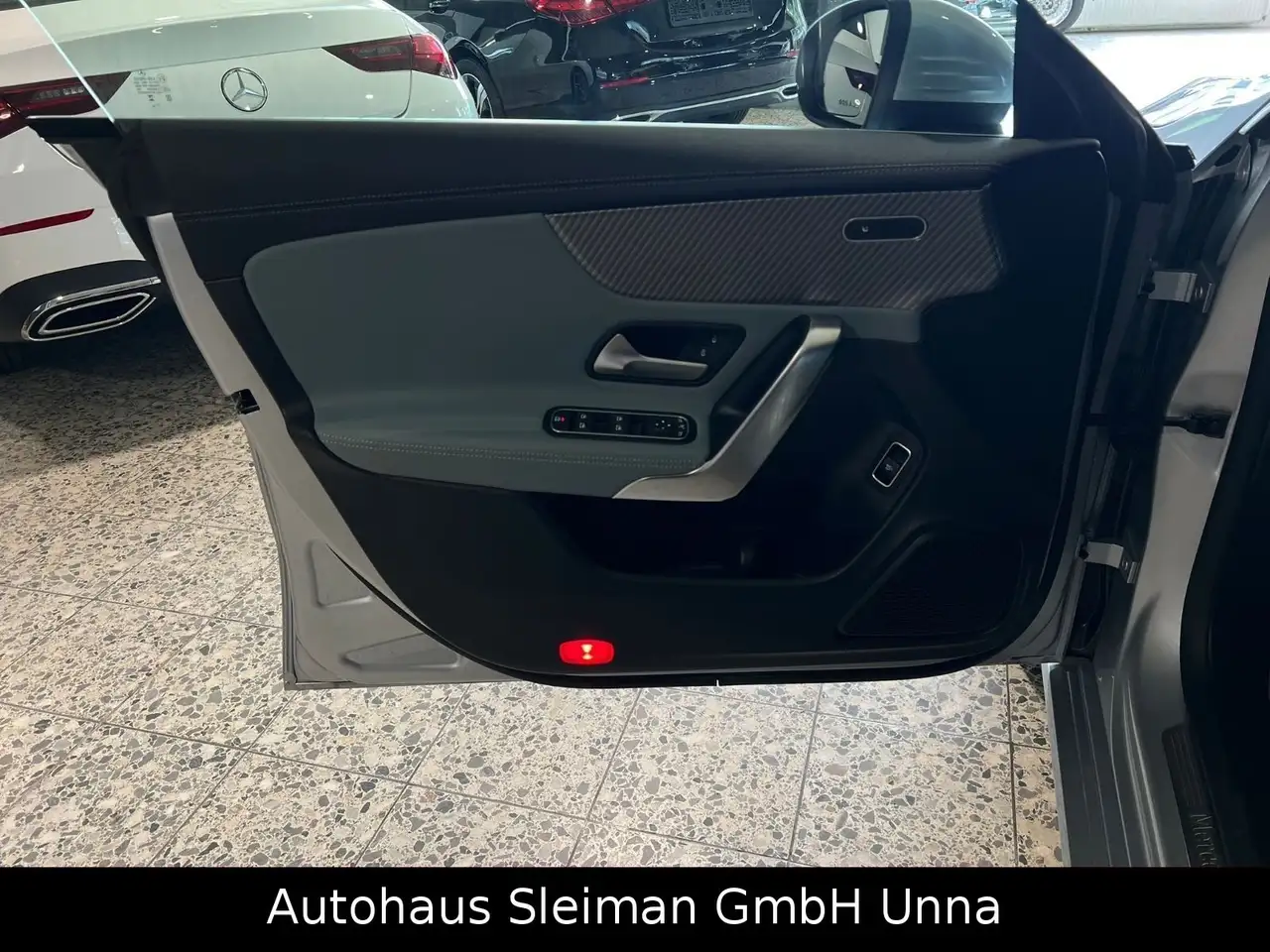 Mercedes-Benz CLA 180 Progressive/Automatik/LED/MBUX/Alu/Top — معرض صور السيارة 19