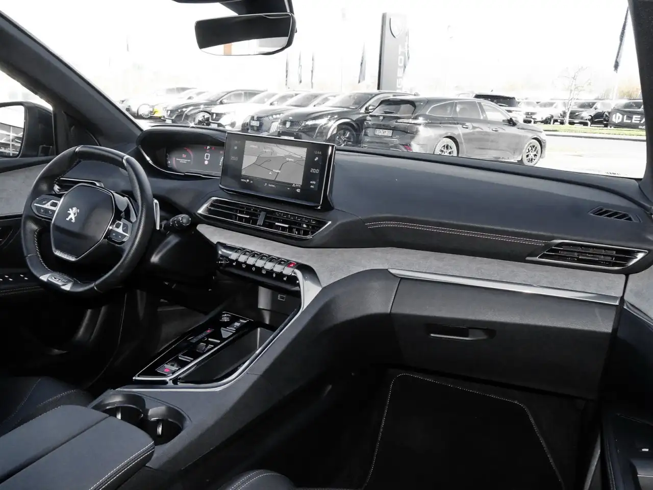 Peugeot 3008 GT 136 Hybrid AHK+Klima+Sitzhzg+Einparkhilf Klima — Galerie du véhicule 5