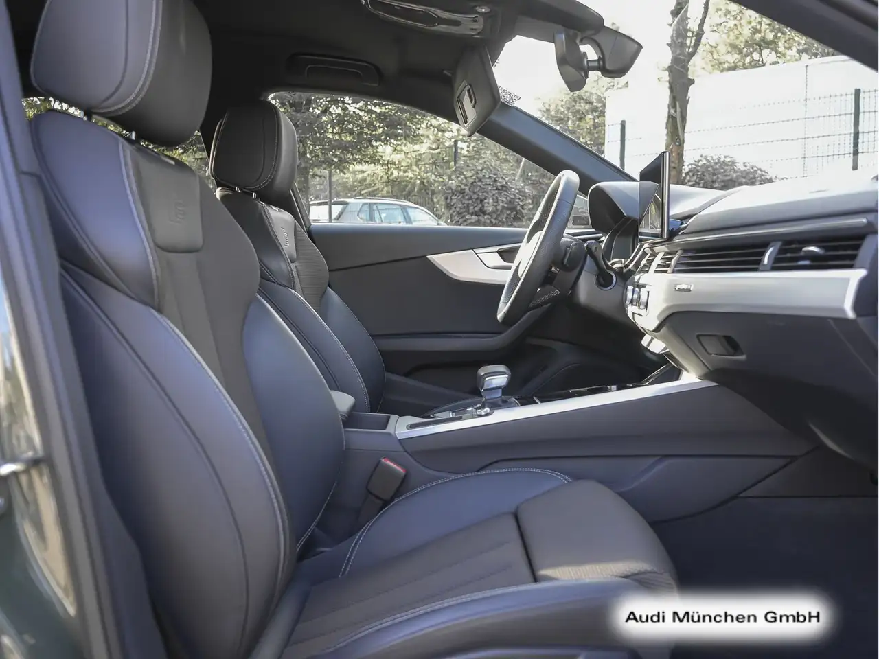 Audi A4 40 TFSI qu. S tronic S line Virtual+/Ma — Galerie du véhicule 15