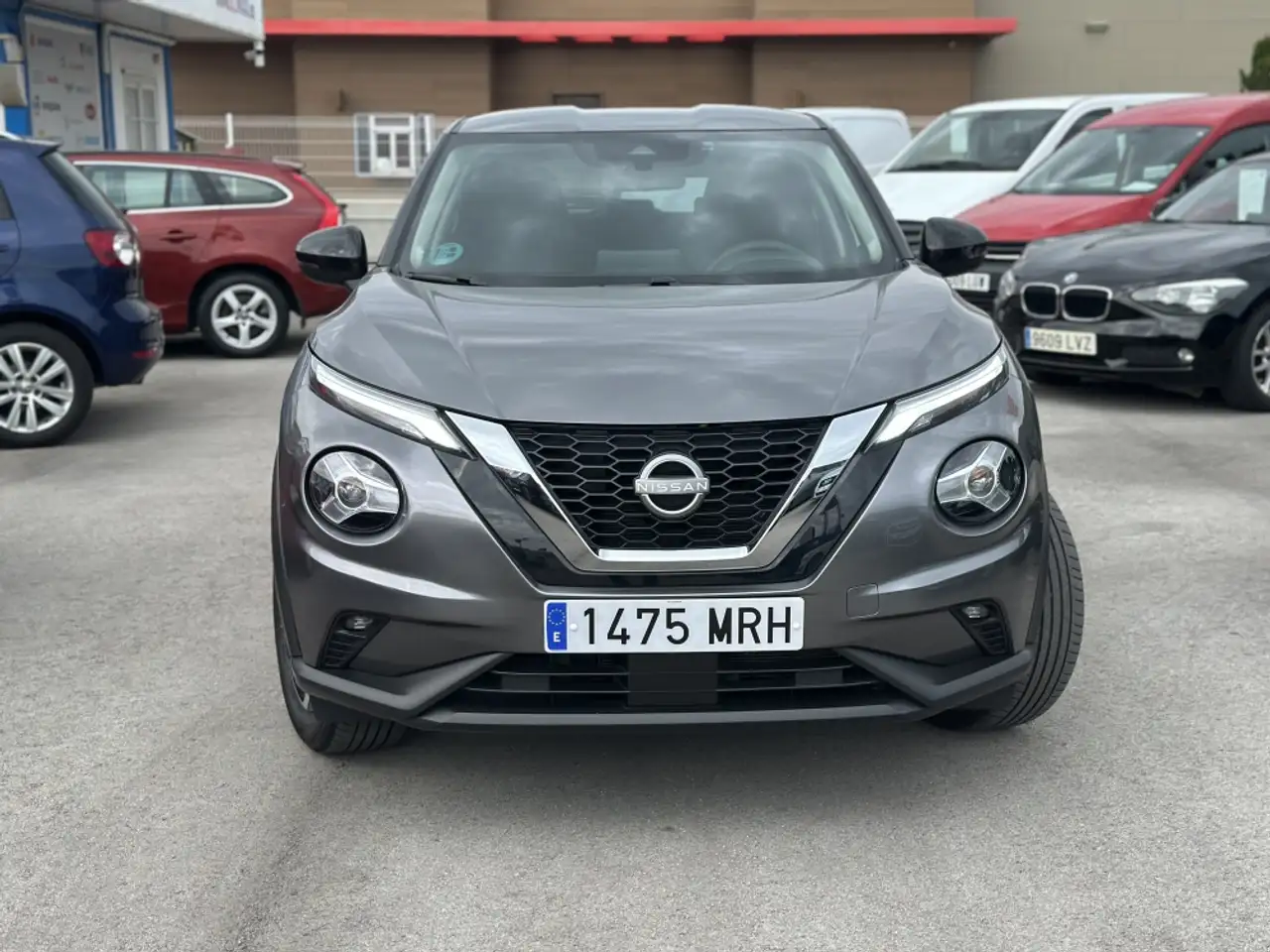 Nissan Juke 1.0 DIG-T Ikon 4x2 DCT 7 84kW — Vehicle gallery 2