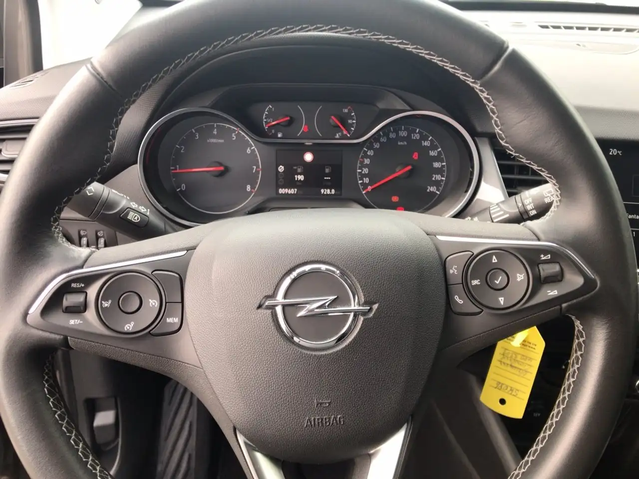 Opel Crossland 1.2 Turbo Elegance *bequemer Einstieg* — Galerie du véhicule 13