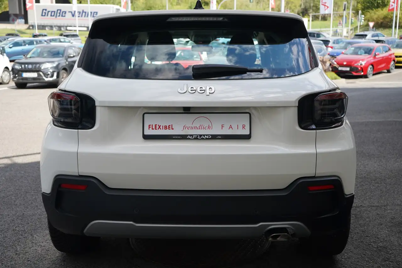 Jeep Avenger 1.2 Altitude LED Navi ACC el. Heckklappe — Vehicle gallery 6