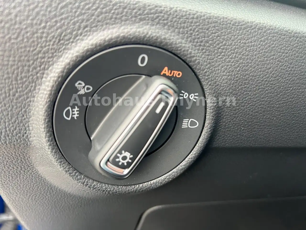 Volkswagen T-Roc 1.5 TSI 110kW DSG R-Line — معرض صور السيارة 25