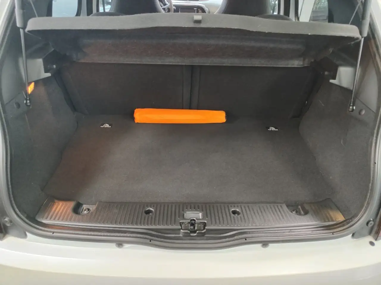 Renault Twingo Urban Night — Galerie du véhicule 13