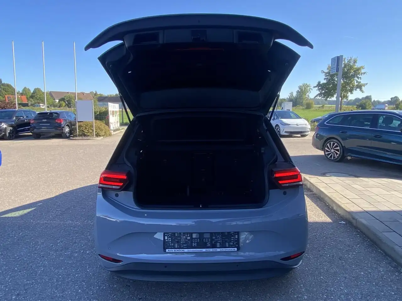 Volkswagen ID.3 PRO FACELIFT APP-CONNECT+KAMERA+NAVI+CCS+LE — Galería del vehículo 19