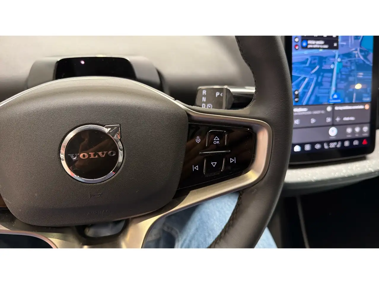 Volvo EX30 Single Extended Range Ultra RWD — Galerie du véhicule 21