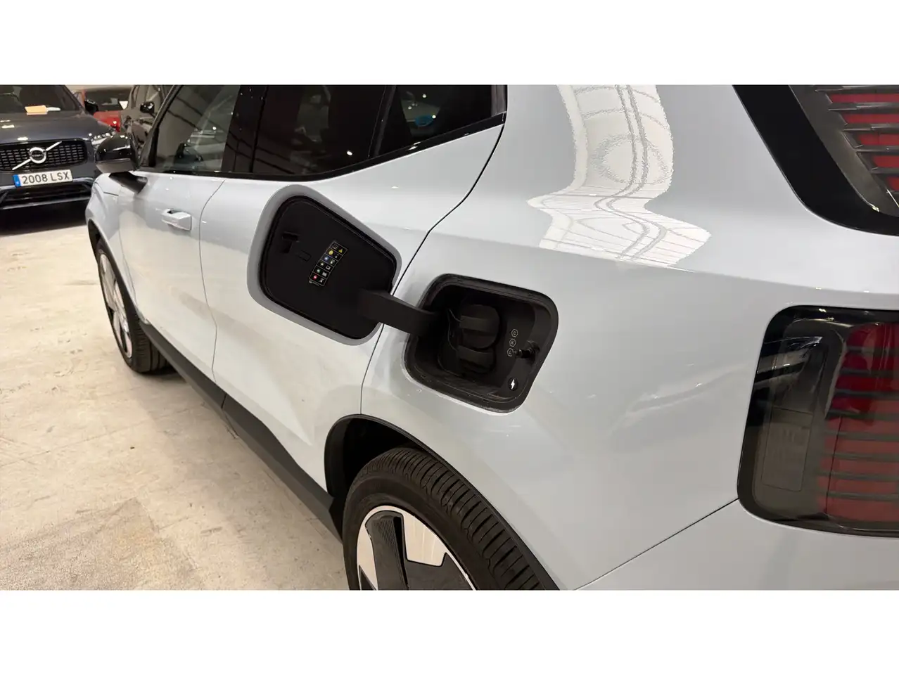 Volvo EX30 Single Extended Range Ultra RWD — Galerie du véhicule 15