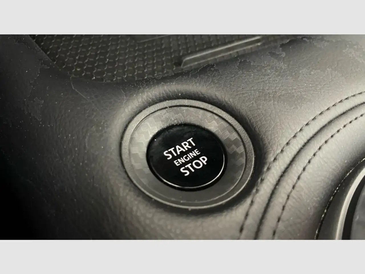 Nissan Juke 1.0 DIG-T N-Connecta 4x2 DCT 7 84kW — Vehicle gallery 23