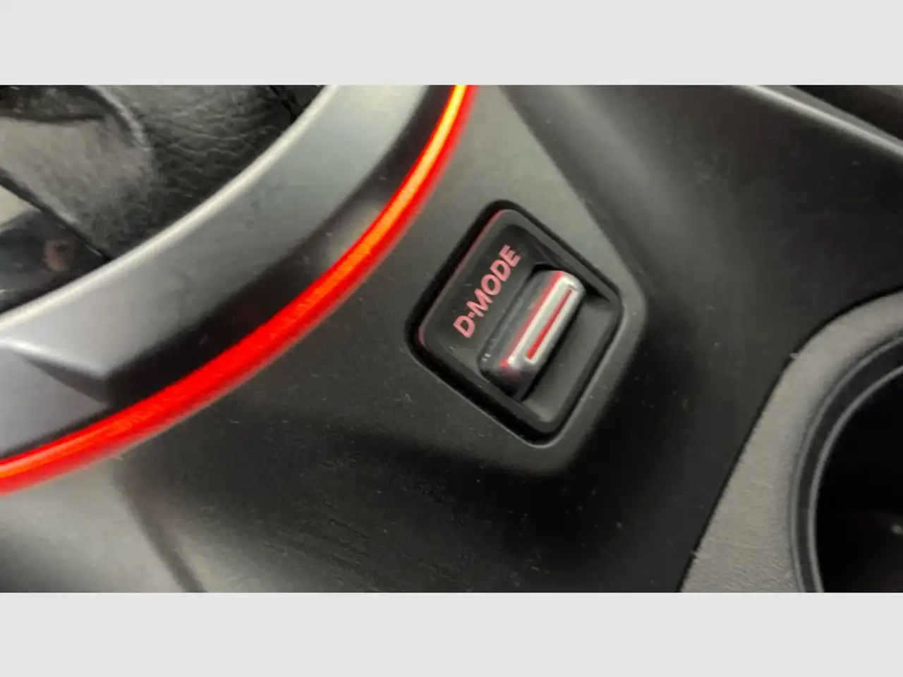 Nissan Juke 1.0 DIG-T N-Connecta 4x2 DCT 7 84kW — Vehicle gallery 21