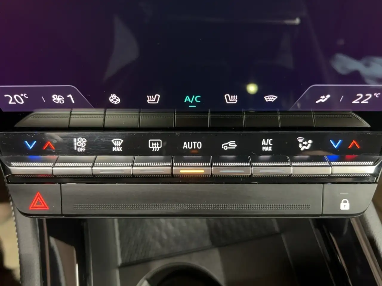 Renault Austral ICONIC E-TECH FULL HYBRIDN 200 SELBSTPARKEND — معرض صور السيارة 16