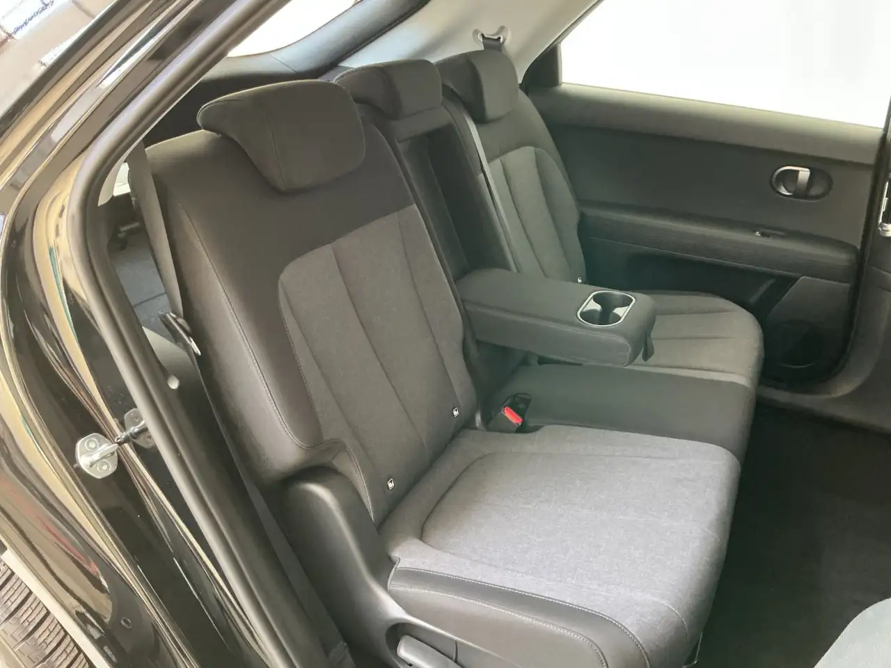 Hyundai IONIQ 5 Kamera,PDC,Lenk+Sitzhzg.,CarPlay,KlimaA — Vehicle gallery 24