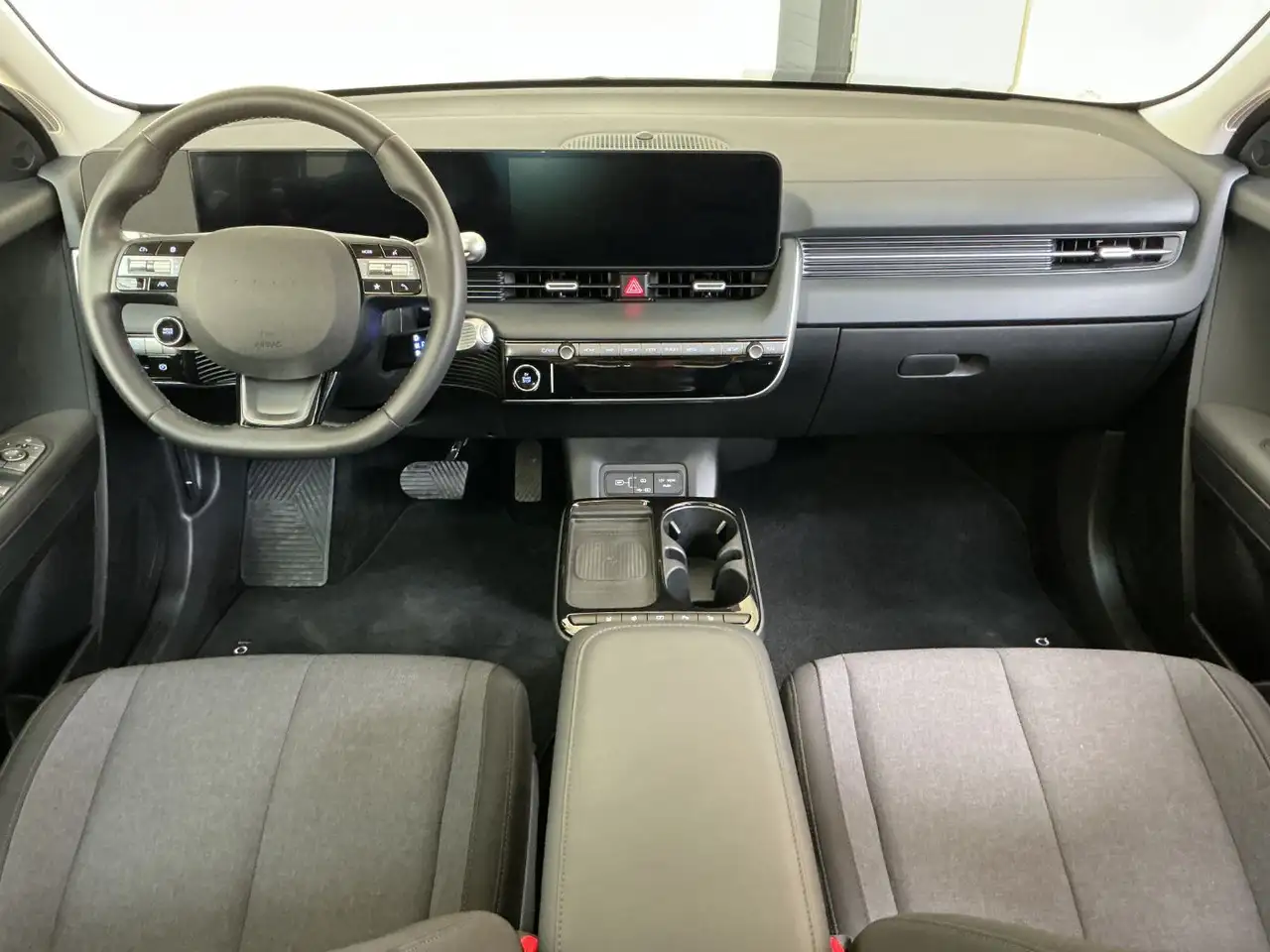 Hyundai IONIQ 5 Kamera,PDC,Lenk+Sitzhzg.,CarPlay,KlimaA — Vehicle gallery 9