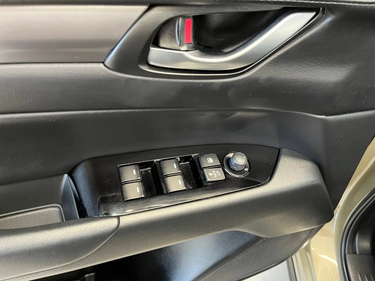 Mazda CX-5 Newground 2.5 e-SKYACTIV-G Aut. Navi SpurH — معرض صور السيارة 19