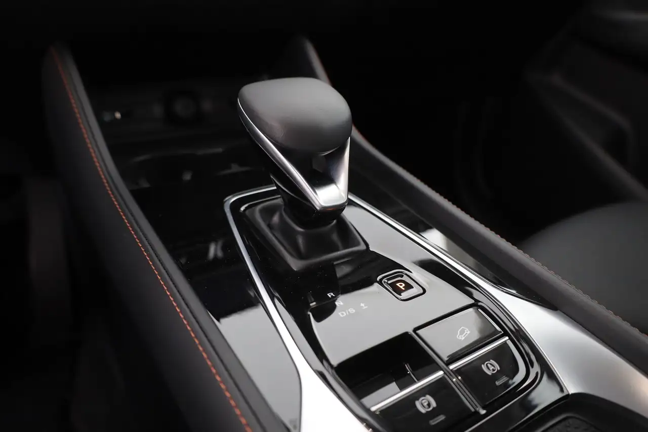 MG HS 1.5 T-GDI Luxury Aut. LED ACC Navi 360° — Galerie du véhicule 14