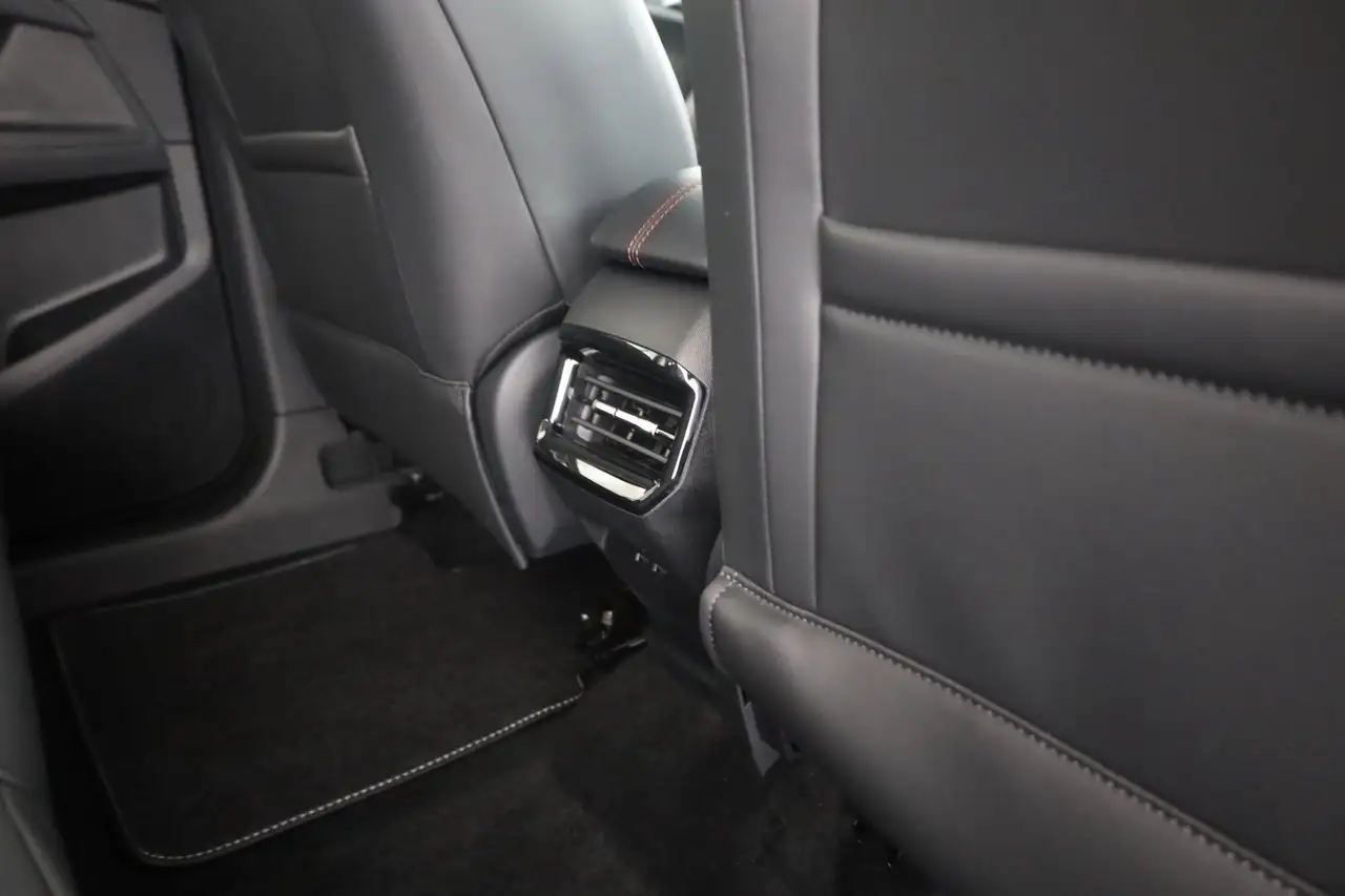 MG HS 1.5 T-GDI Luxury Aut. LED ACC Navi 360° — Galerie du véhicule 29