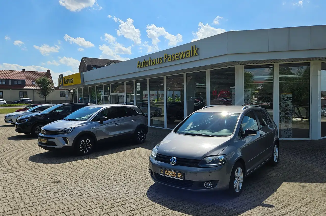 Peugeot 5008 GT AT NAVI Full-LED 7-Sitzer el.Heckkl. BlackPaket — معرض صور السيارة 20