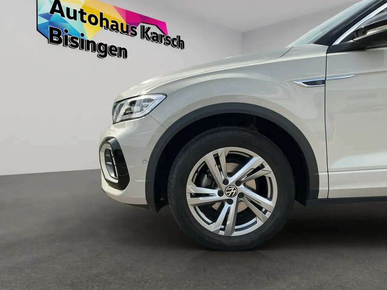 Volkswagen T-Roc 1.5 TSI DSG R-Line AHK, NAVI, EASY OPEN LED — معرض صور السيارة 12