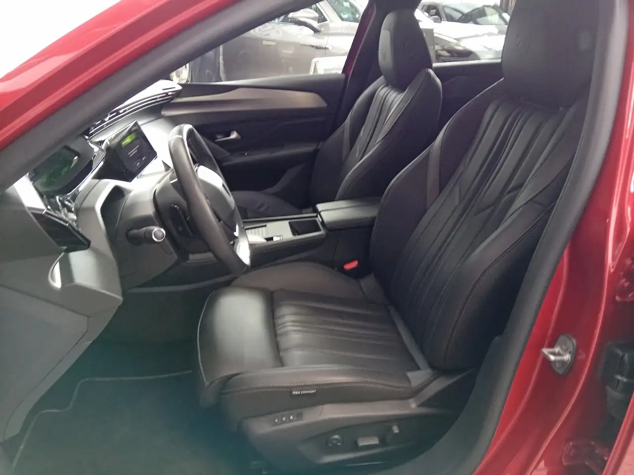 Peugeot 308 GT ACC+AHK+LED+Navi+SD+SHZ+2xKlima+360+Kam. — معرض صور السيارة 12