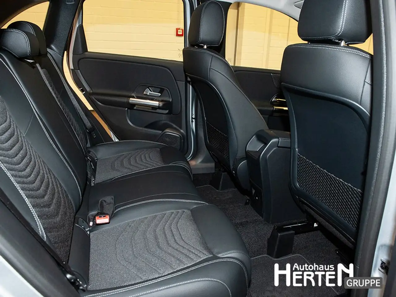 Mercedes-Benz B 200 +PROGRESSIVE+LED+R-KAMERA+17"ZOLL+MBUX-NAVI — معرض صور السيارة 16