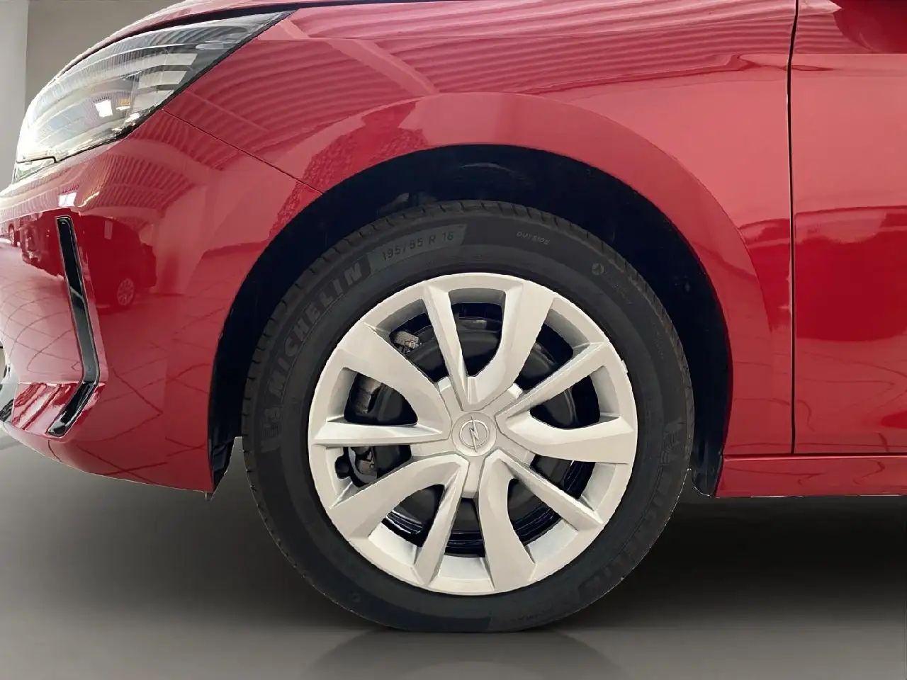 Opel Corsa e Basis — معرض صور السيارة 9