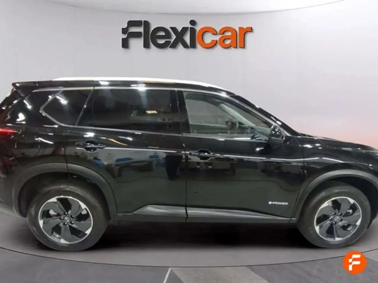 Nissan X-Trail 5pl 1.5 e-POWER 152kW 4x2 A/T N-Connecta — معرض صور السيارة 2