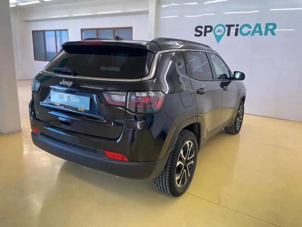 Jeep Compass eHybrid 1.5 MHEV 96kW Limited Dct — معرض صور السيارة 8