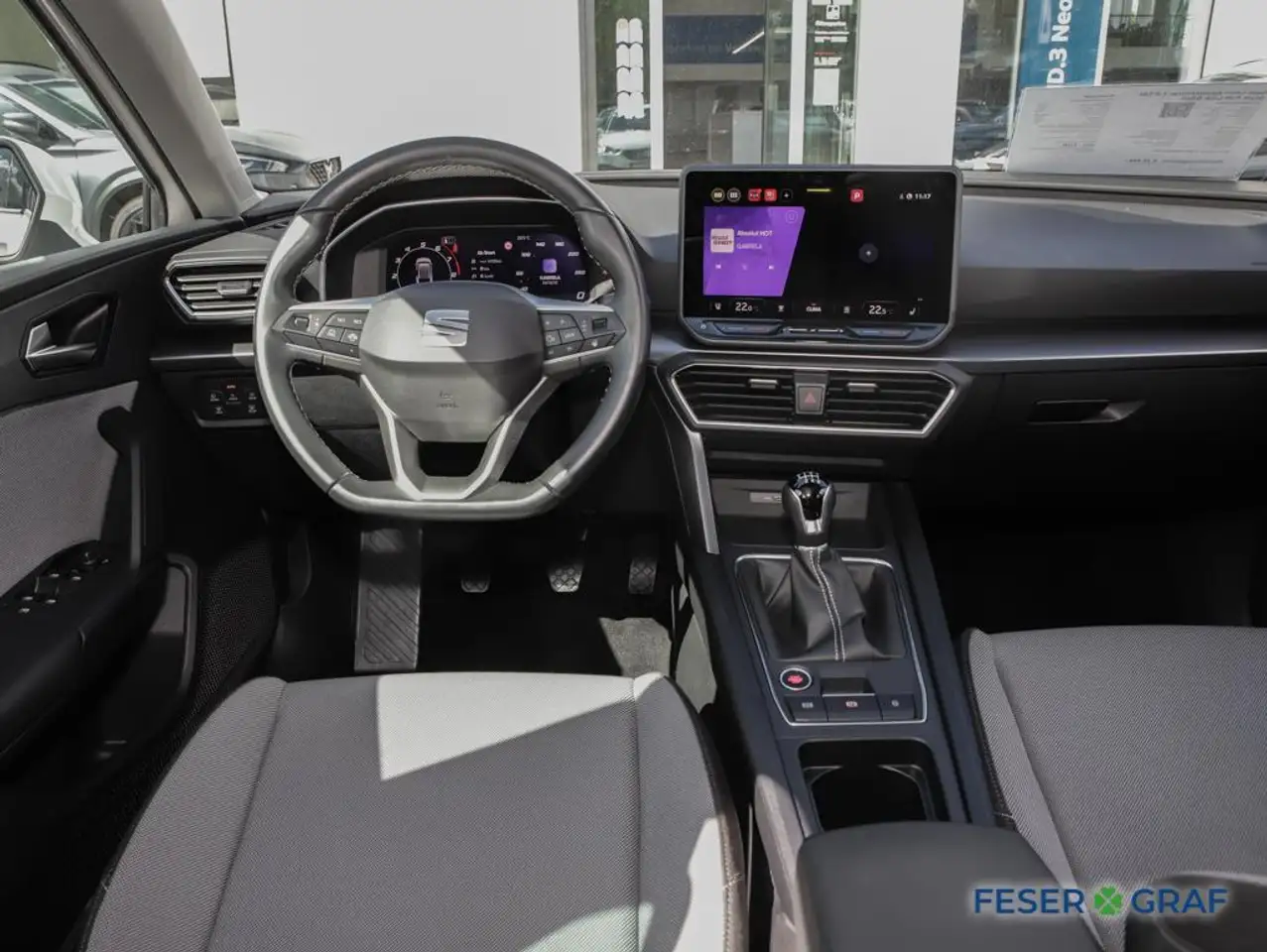 SEAT Leon Sportstourer 1.5 TSI Style Full Link Sitzh. — Vehicle gallery 8