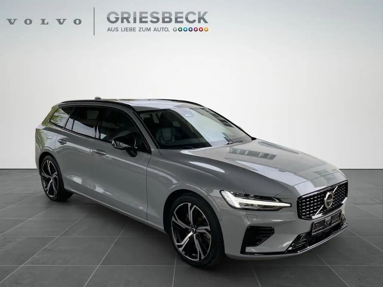 Volvo V60 Kombi T8 Ultra Dark Recharge WiPa*SitzHZG*LED — Vehicle gallery 6