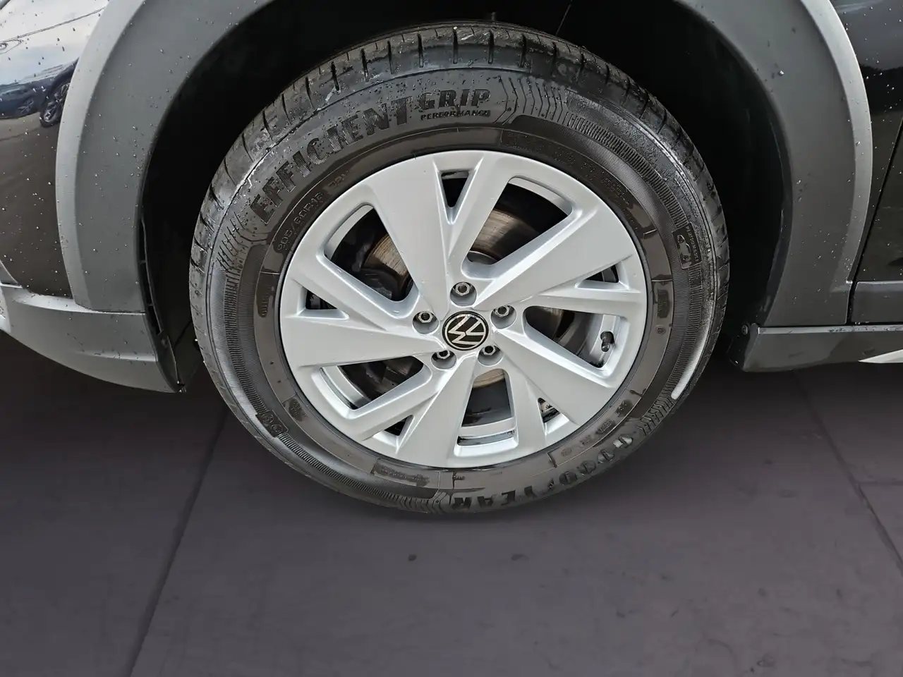Volkswagen Taigo 1,0 TSI Life Kamera Navi — Vehicle gallery 7
