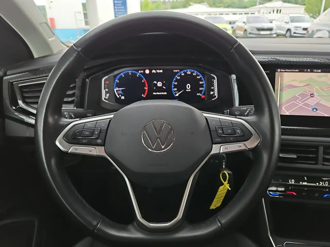 Volkswagen Taigo 1,0 TSI Life Kamera Navi — Vehicle gallery 12