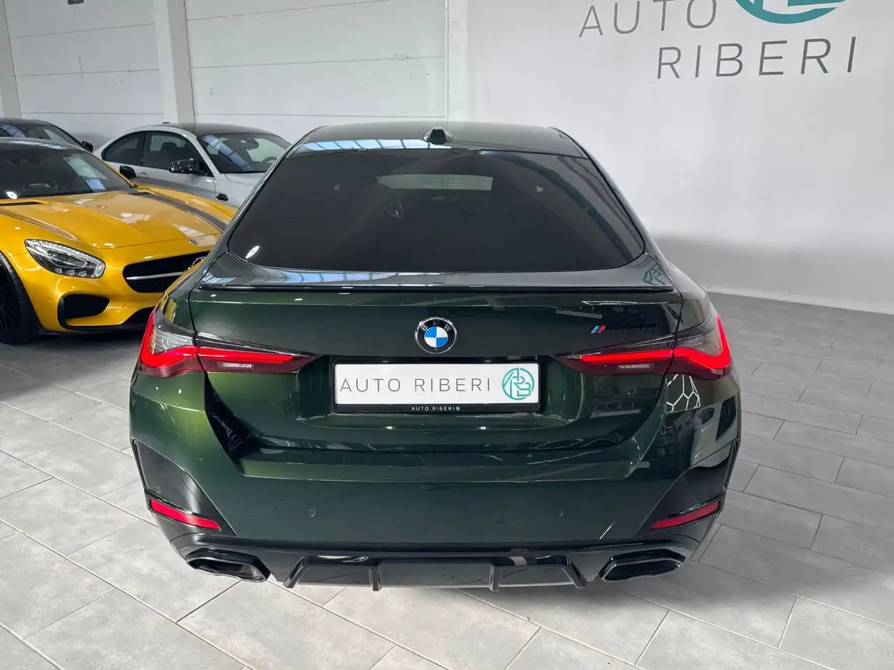 BMW M4 i Gran Coupe*HUD*360°Kamera*H&K*M-Sport* — Vehicle gallery 7