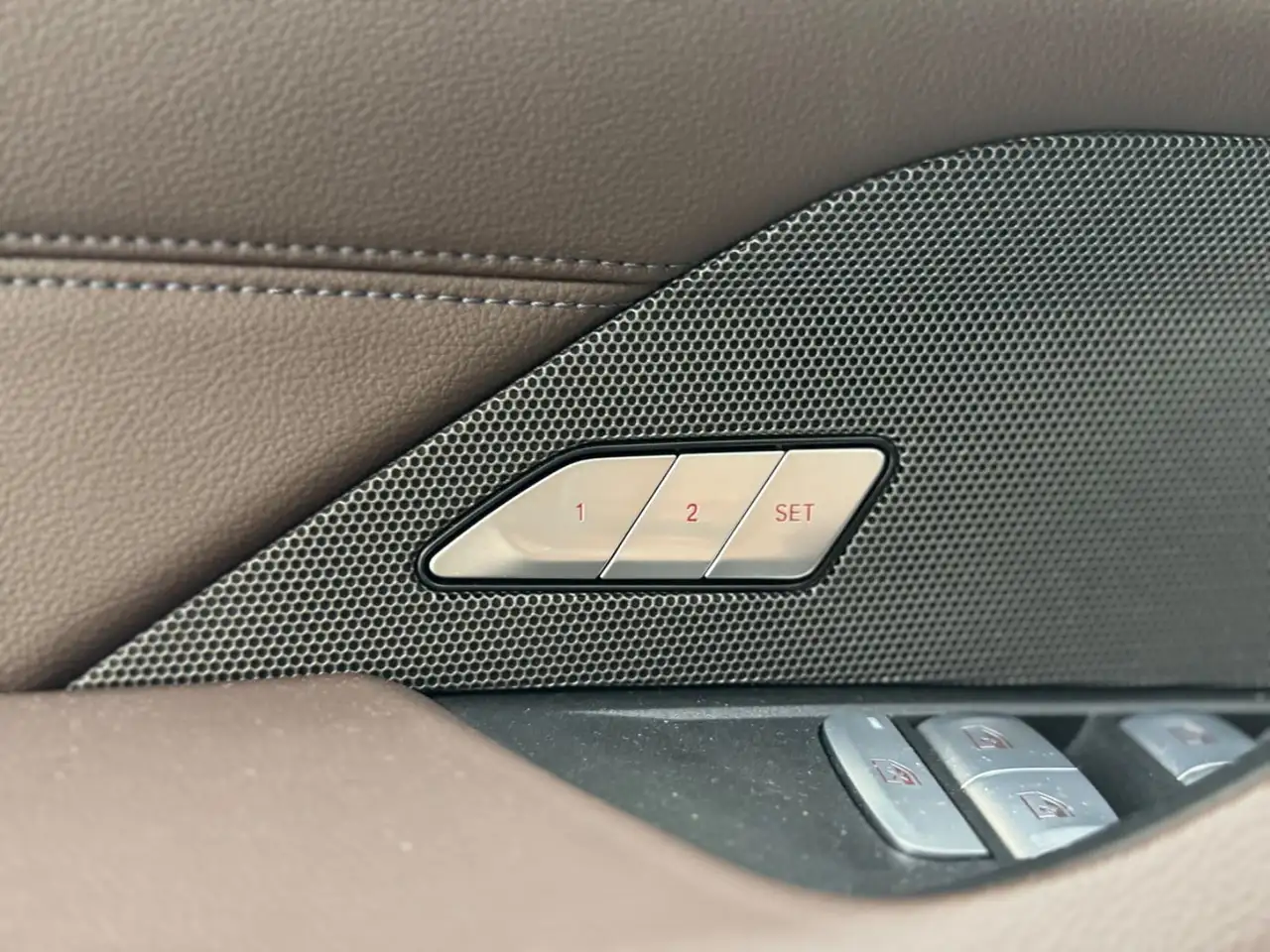 BMW M4 i Gran Coupe*HUD*360°Kamera*H&K*M-Sport* — Vehicle gallery 14