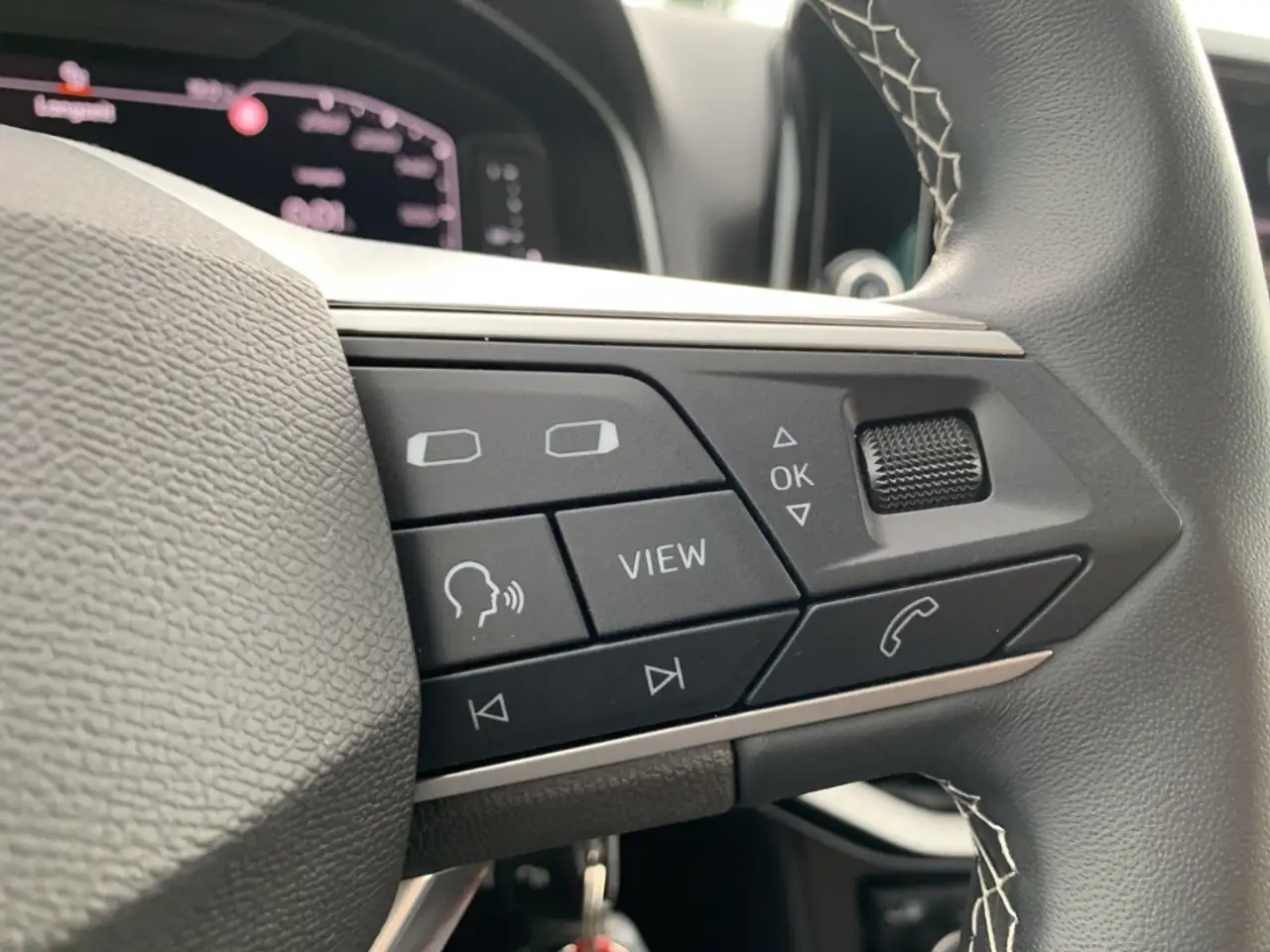 SEAT Ibiza STYLE EDTION 1.0 TSI DSG Style Edition LED+KLIMA+P — Galería del vehículo 35