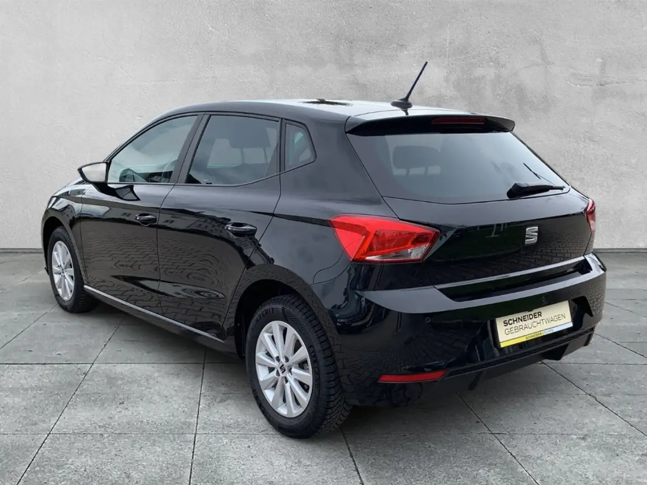 SEAT Ibiza STYLE EDTION 1.0 TSI DSG Style Edition LED+KLIMA+P — Galería del vehículo 3