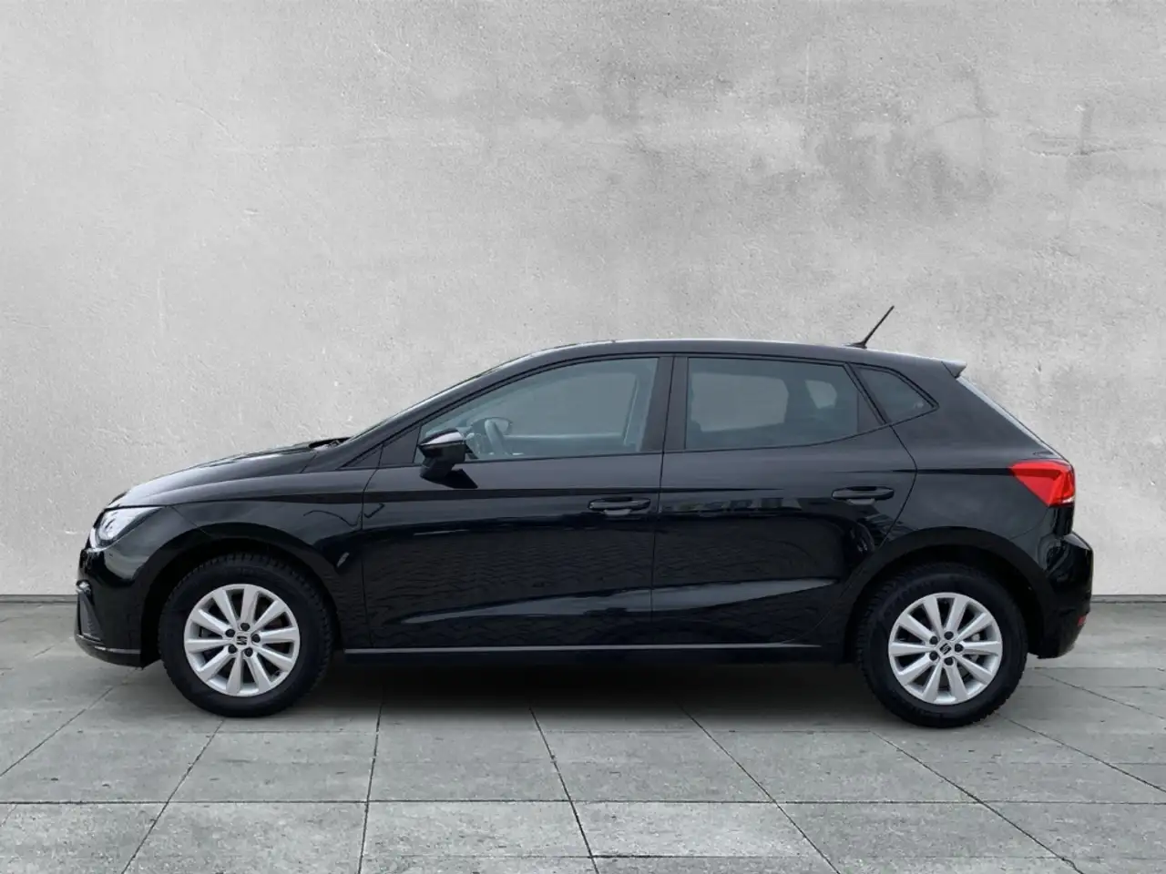 SEAT Ibiza STYLE EDTION 1.0 TSI DSG Style Edition LED+KLIMA+P — Galería del vehículo 2